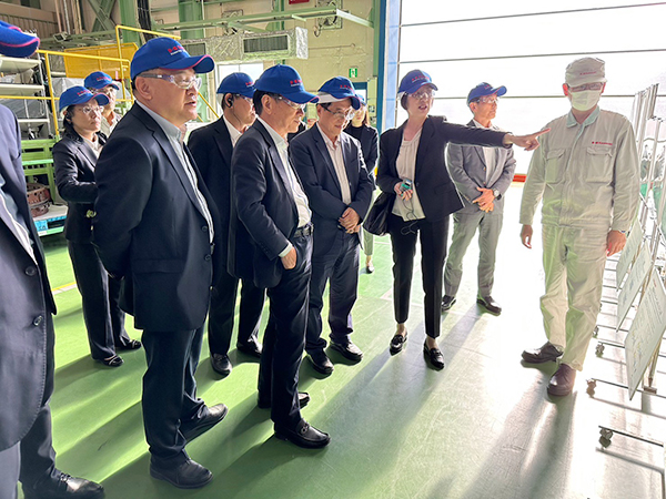 1699942345137936.jpg 參觀燃?xì)淠軝C.jpg